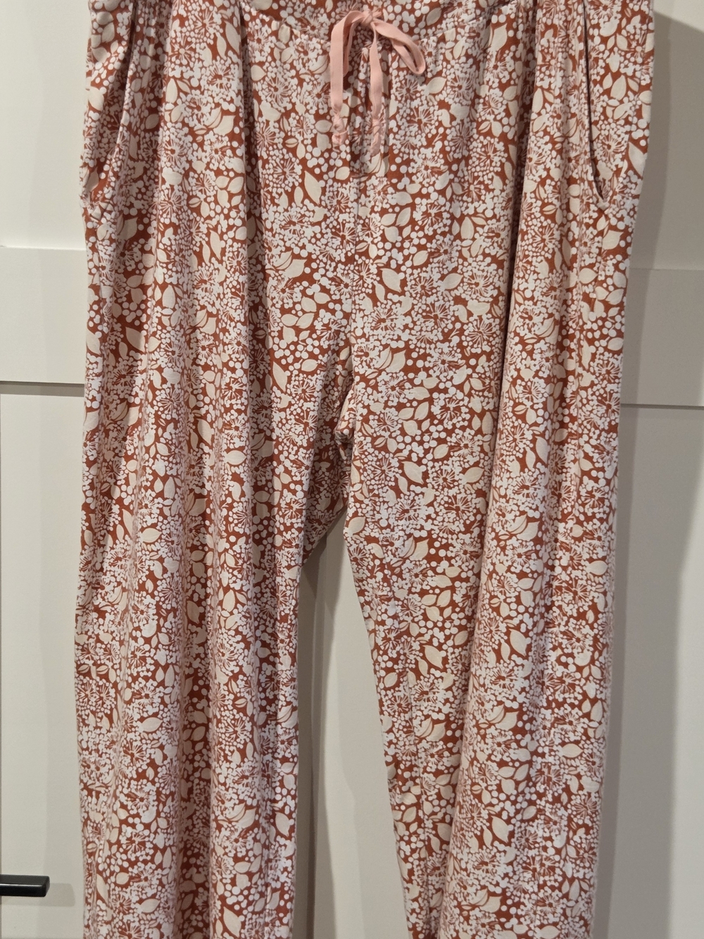 Lands' End Pink & White Floral Lounge Pants
